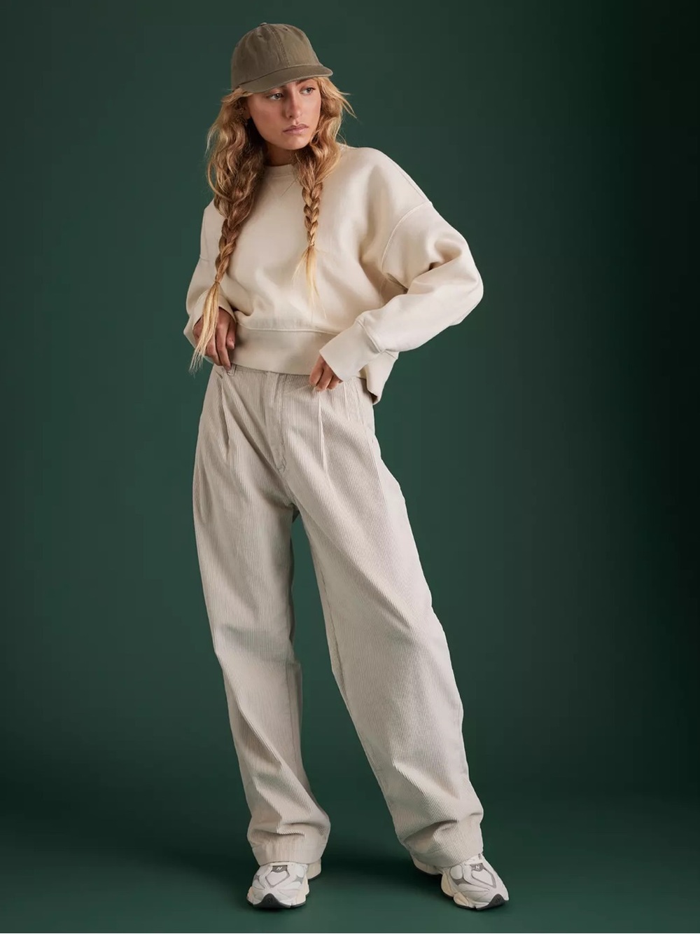 AE77 Premium Pleated Corduroy Pant American Eagle Cream High Waist Wide Leg NWT
